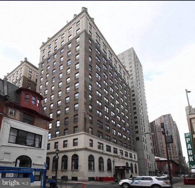 1324 Locust Street #1529
