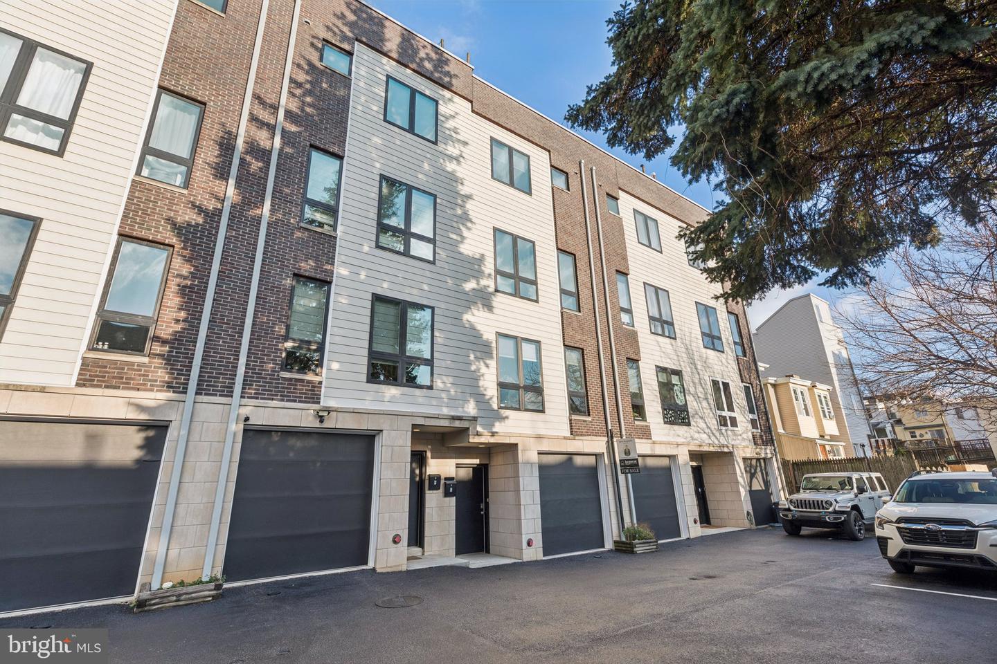 3828 Manor Street, Philadelphia