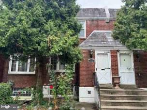 112 E Colonial Street