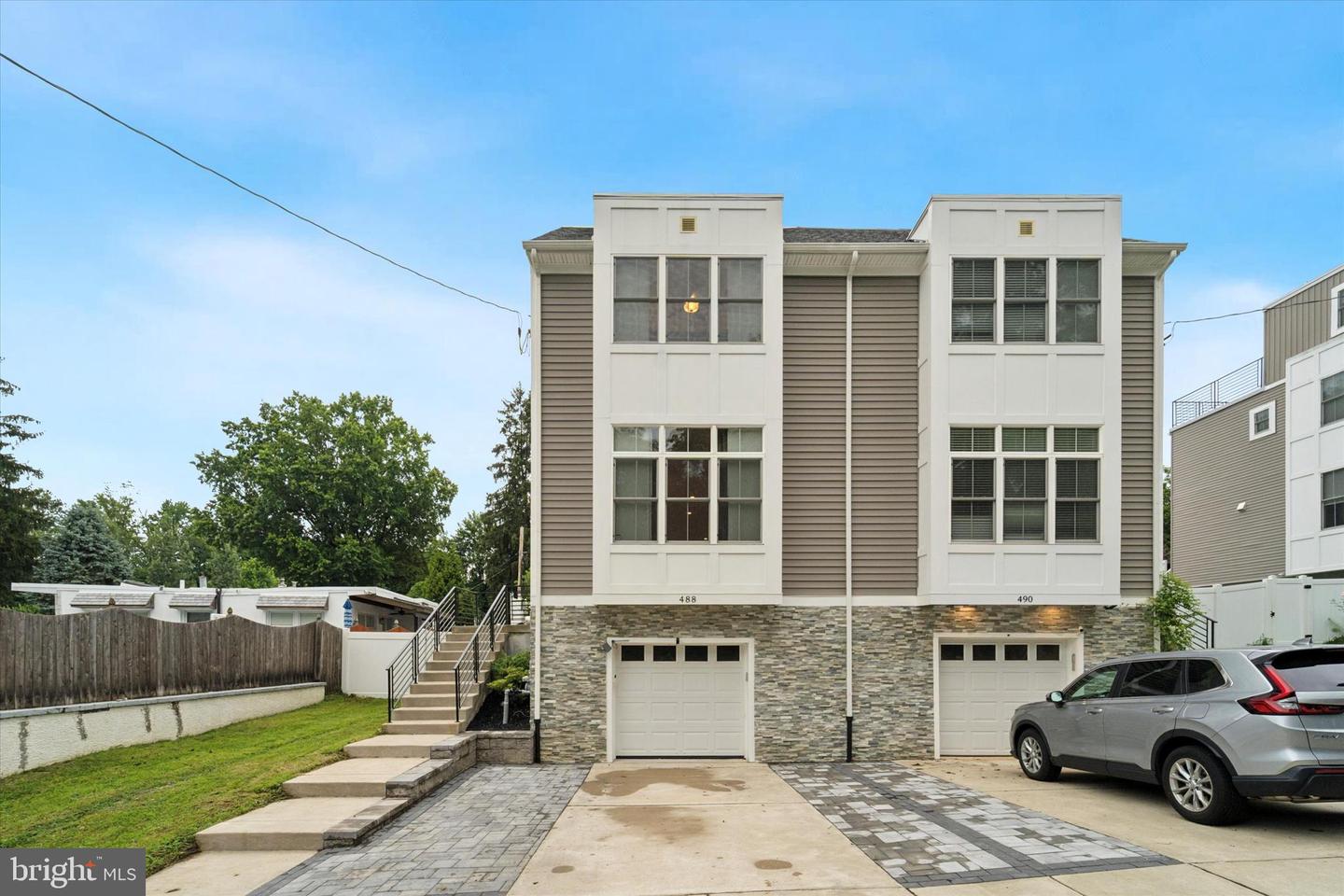 488 Evergreen Avenue, Philadelphia