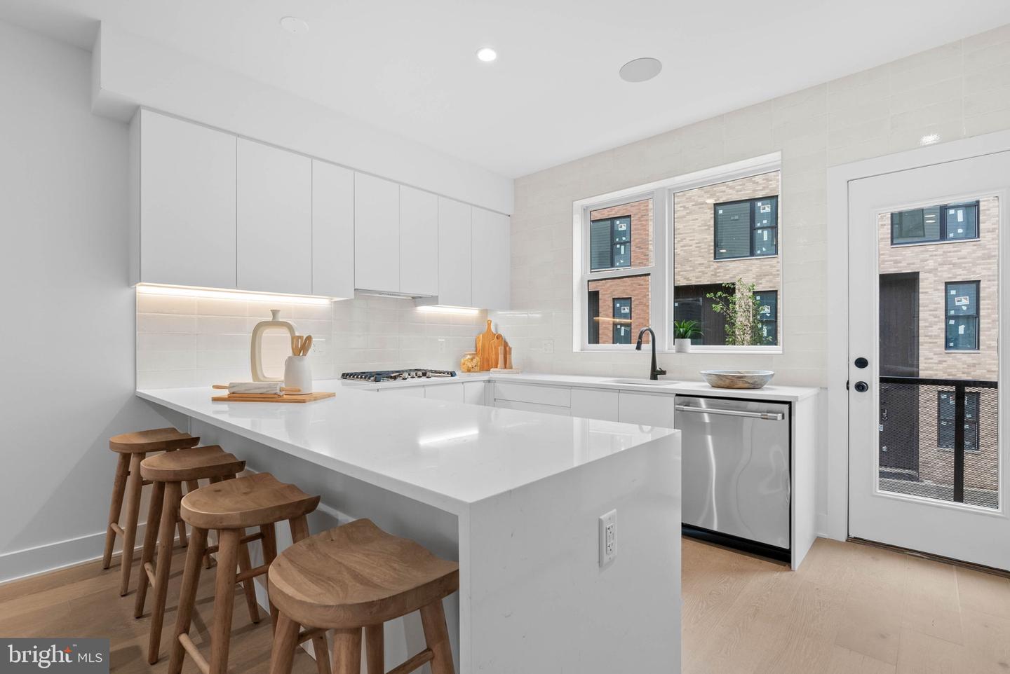 650 Fairmount Avenue #j1
