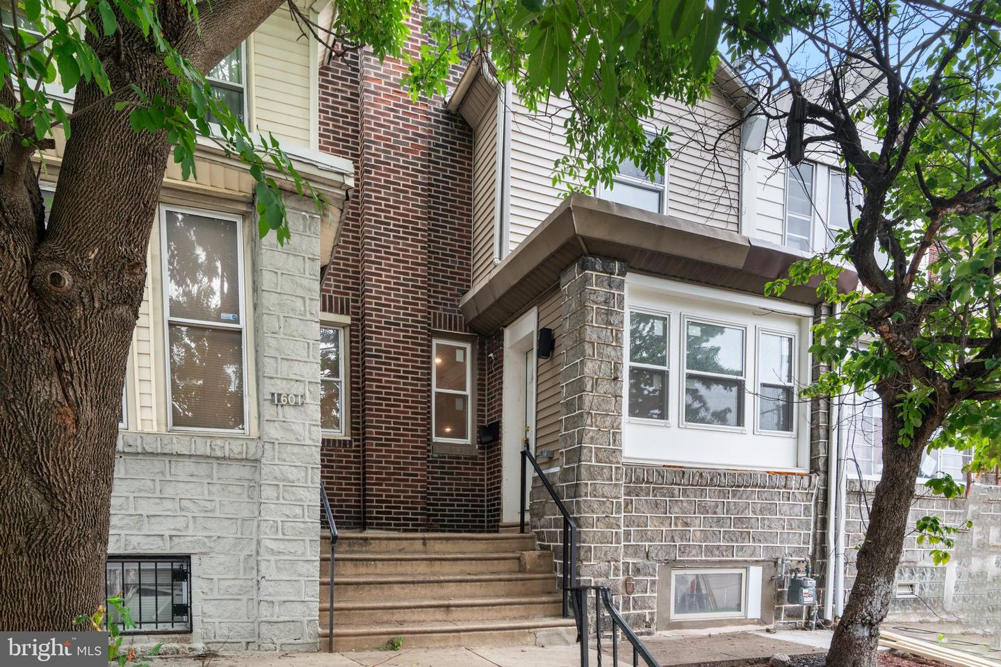 1603 E Hunting Park Avenue, Philadelphia