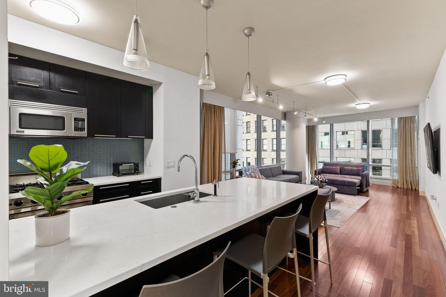 1414 S Penn Square #6h