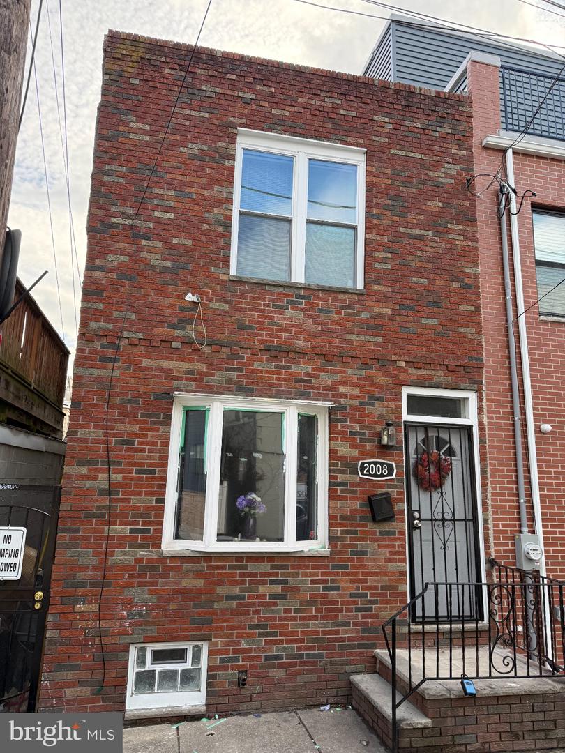 2008 Latona Street