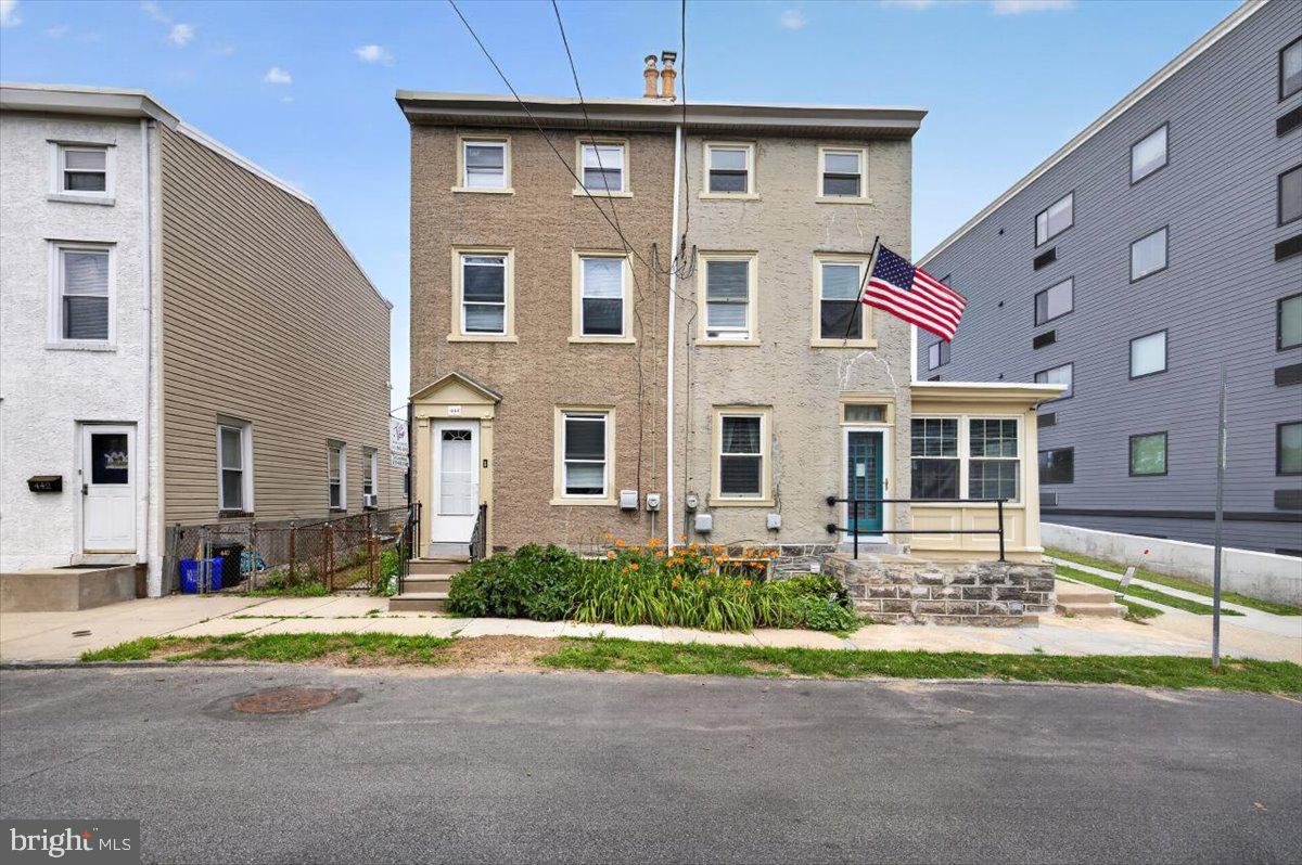 444 Lemonte Street