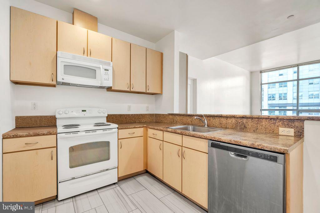 111 N 9th Street #707, Philadelphia