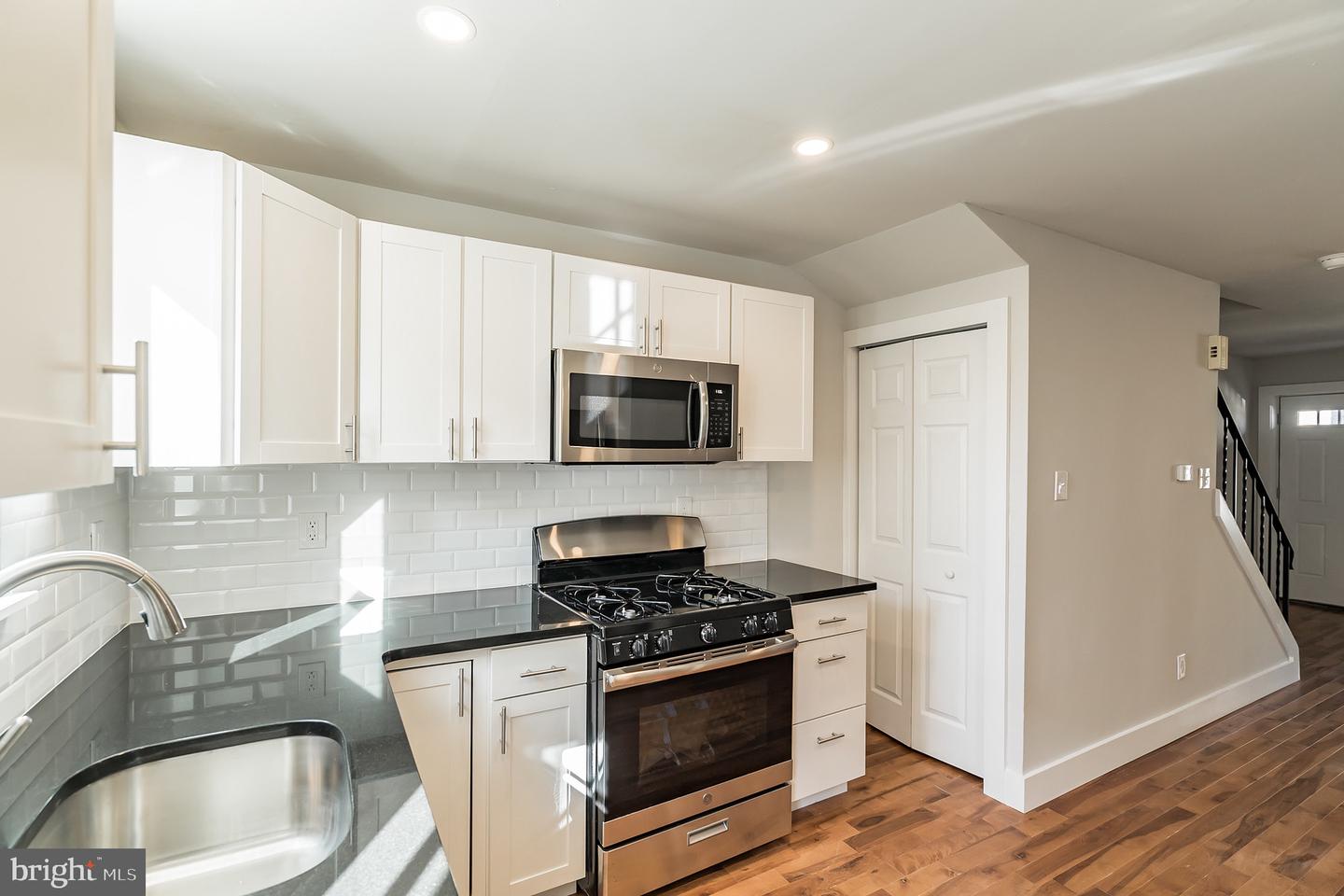 1256 S Peach Street, Philadelphia