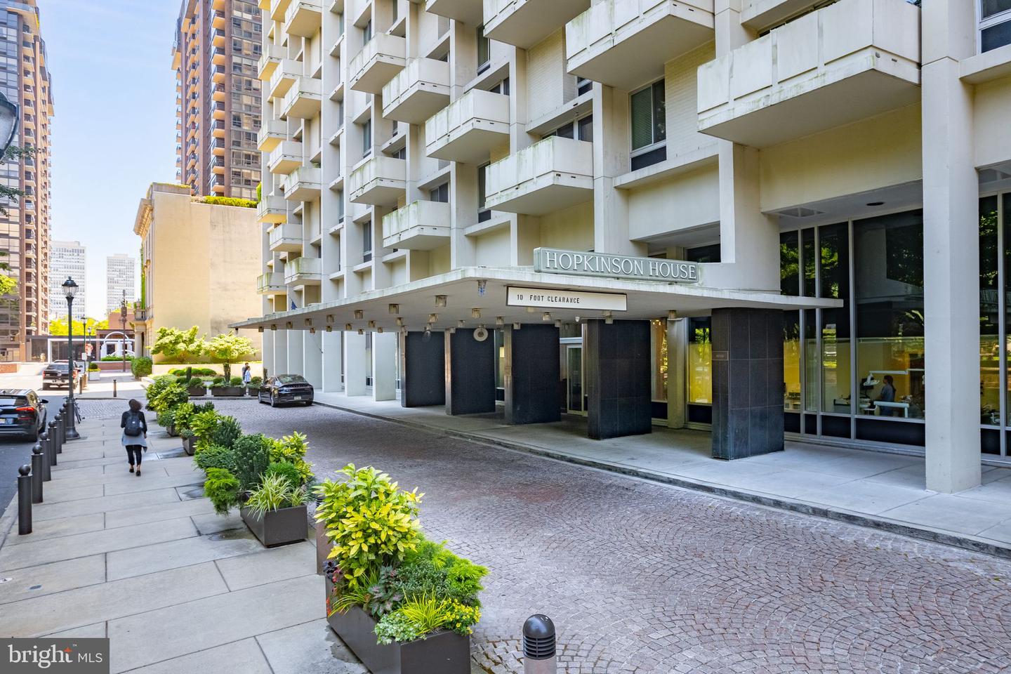 604 S Washington Square #2506