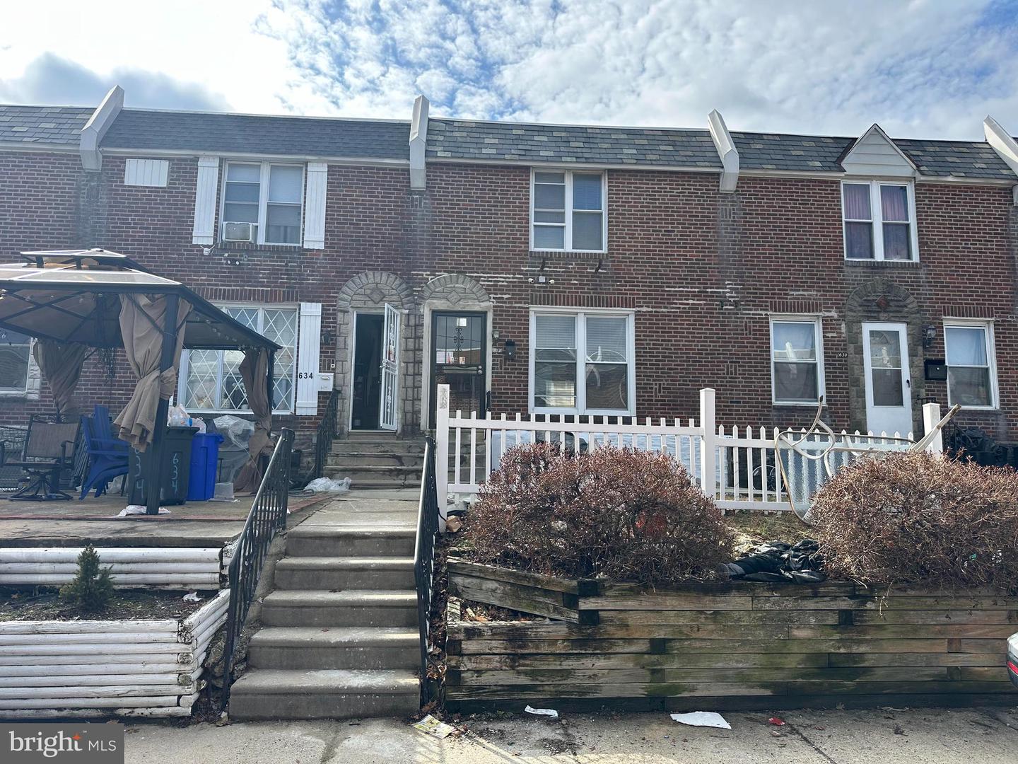 632 E Carver Street