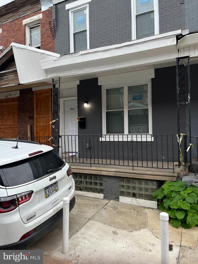 713 E Madison Street