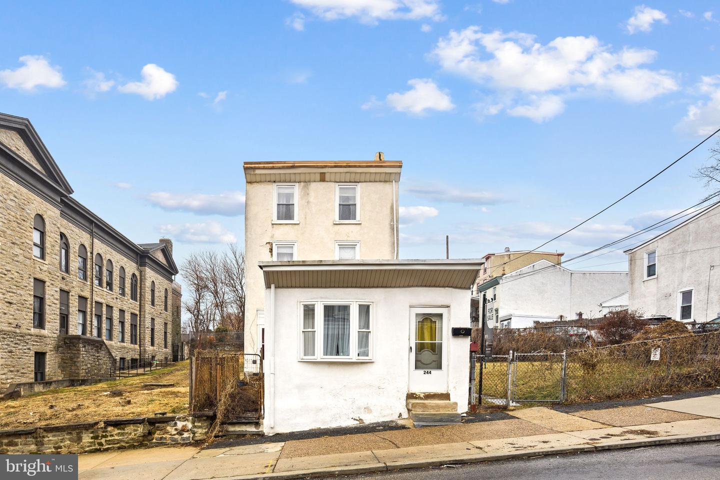 244 Hermitage Street