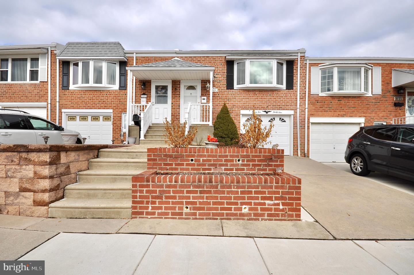 3539 Oakhill Road, Philadelphia