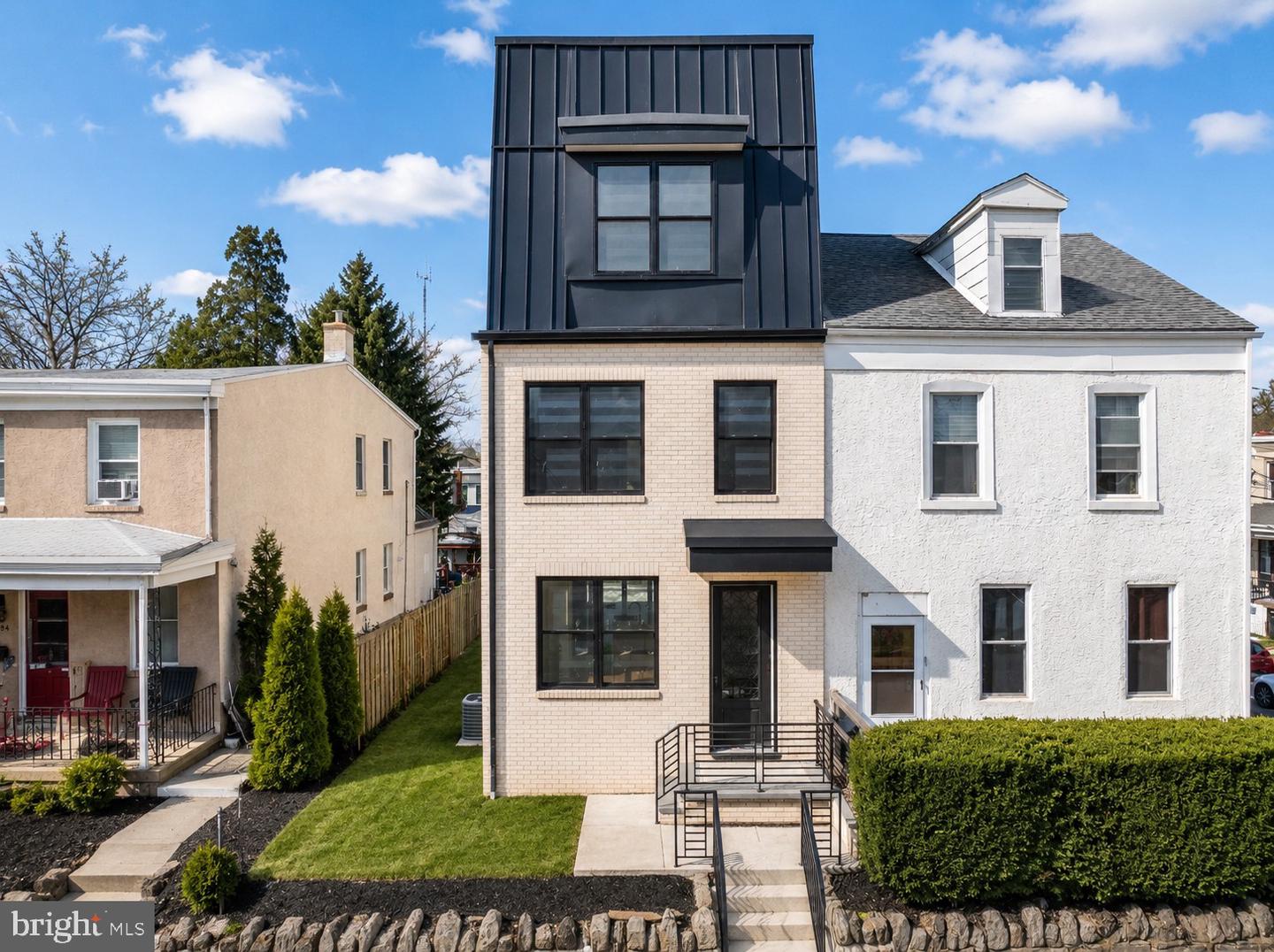 268 Dupont Street