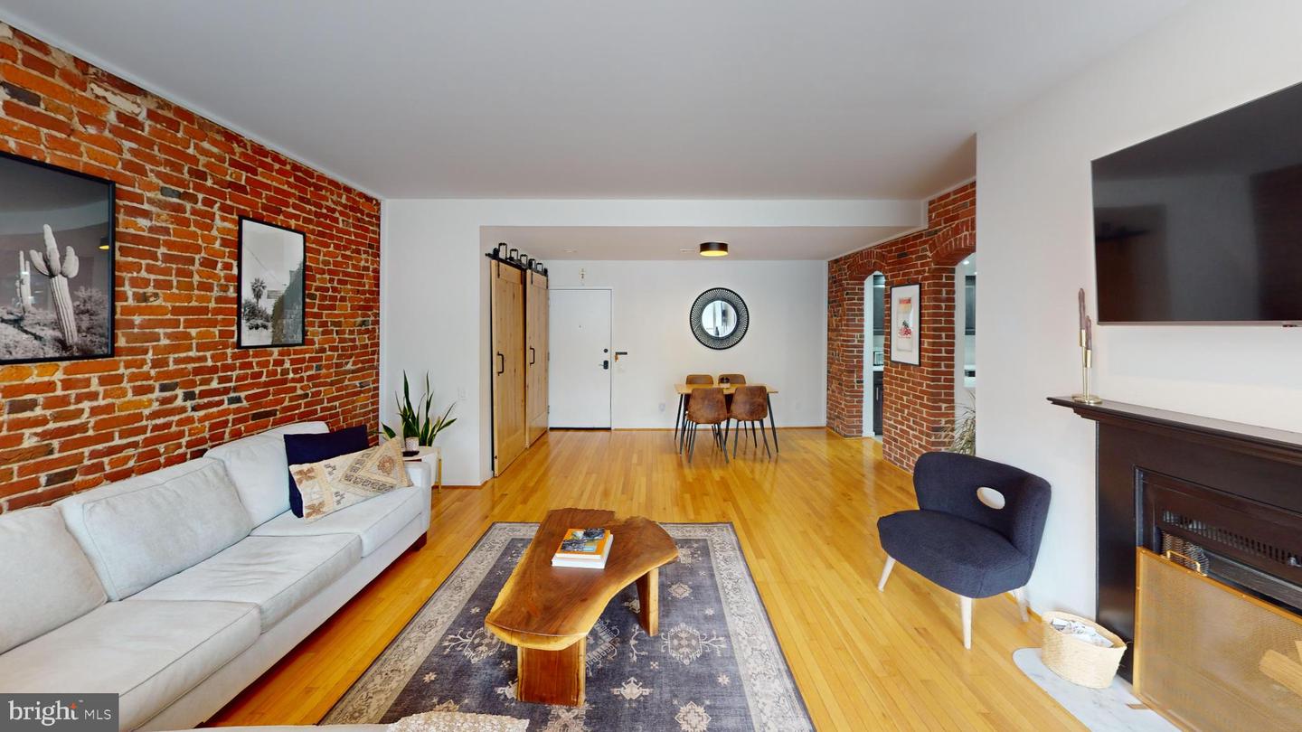 102 Church Street #304