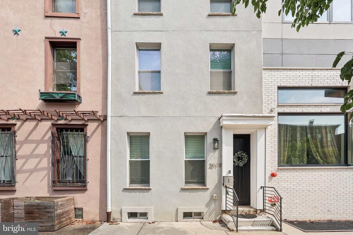 2019 W Girard Avenue