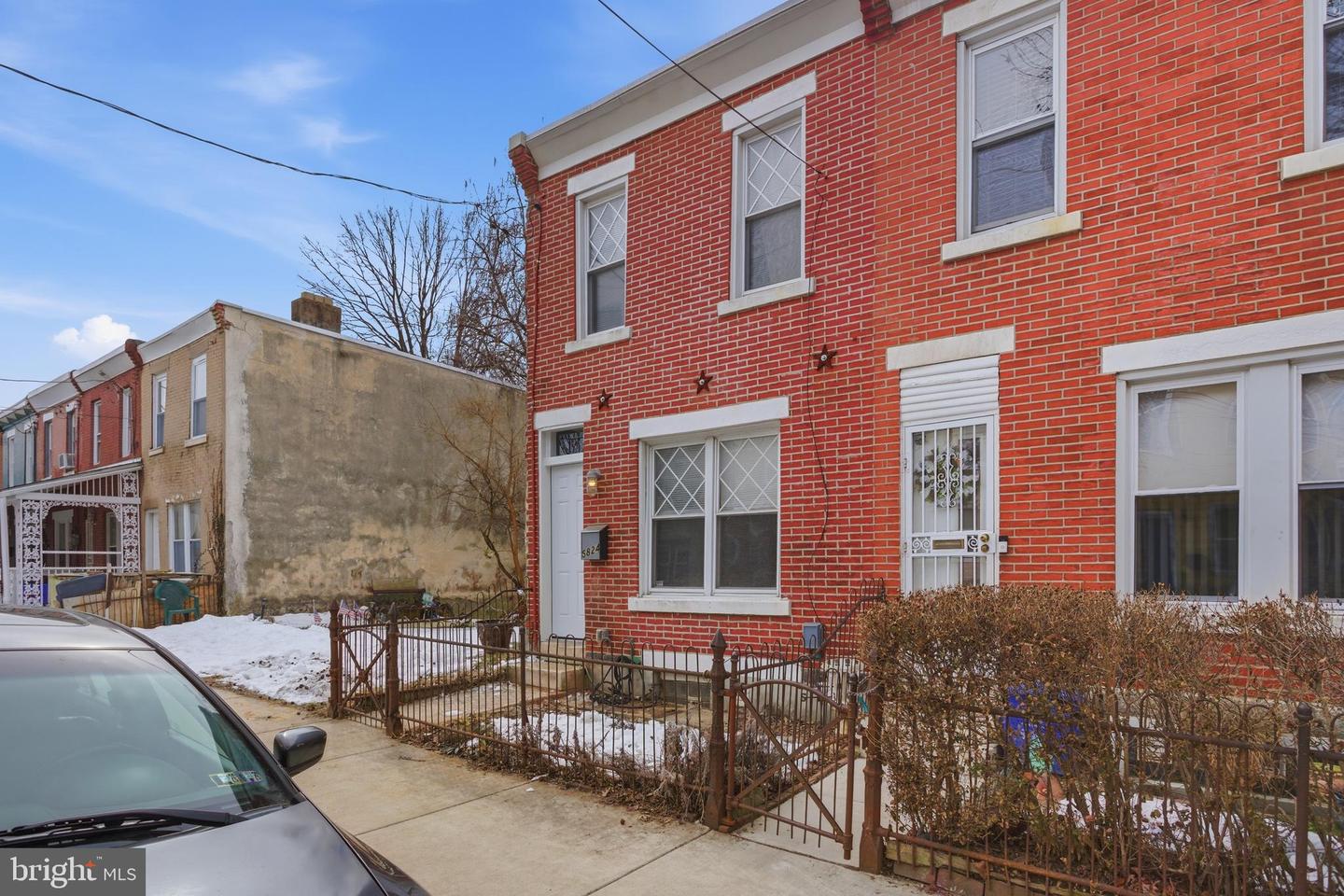 5824 Knox Street, Philadelphia