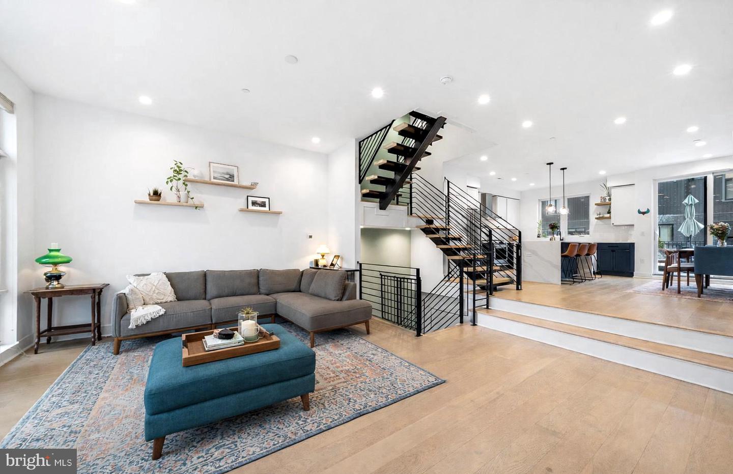 2512 E Cumberland Street, Philadelphia