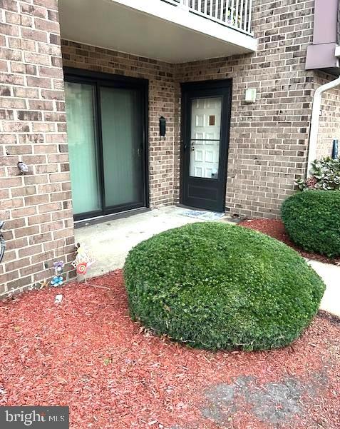 1101 Delaire Landing Road #101