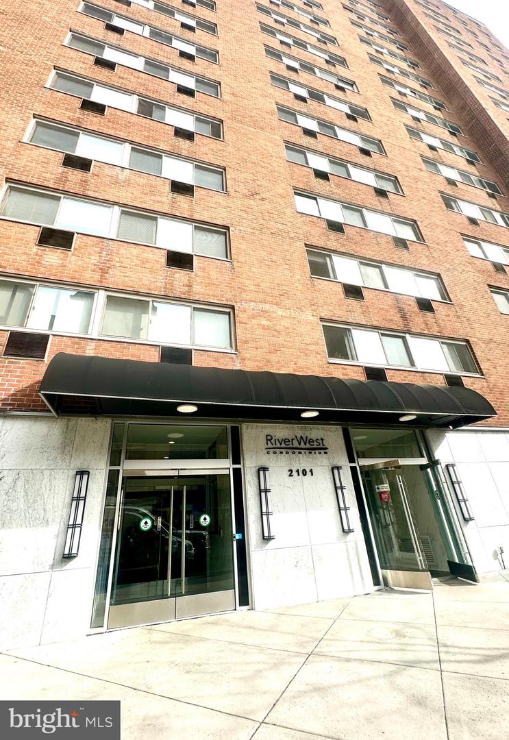 2101 Chestnut Street #317