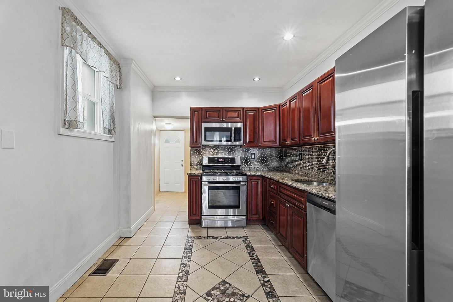 3006 Cedar Street