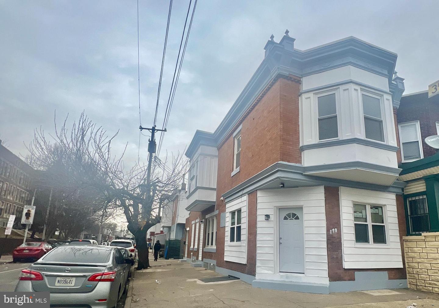 279 W Sheldon Street