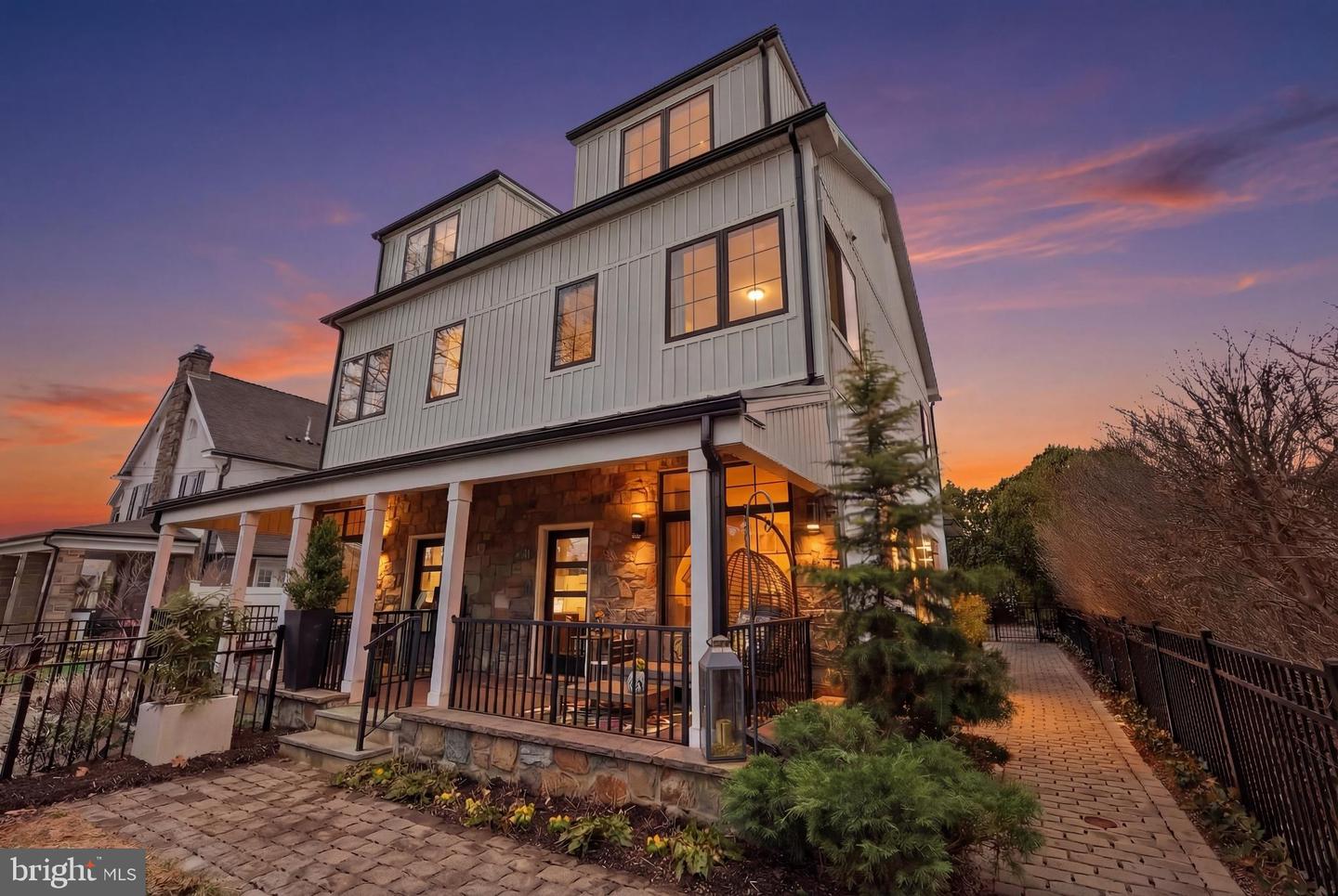 547 Walnut Lane, Philadelphia