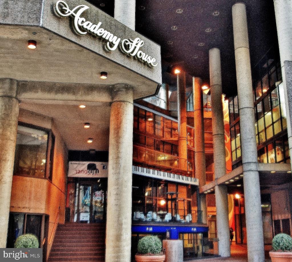 1420 Locust Street #23m, Philadelphia