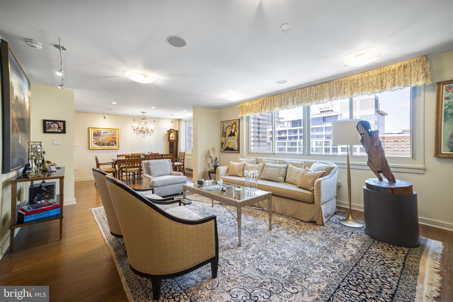1919 Chestnut Street #2901/02/24