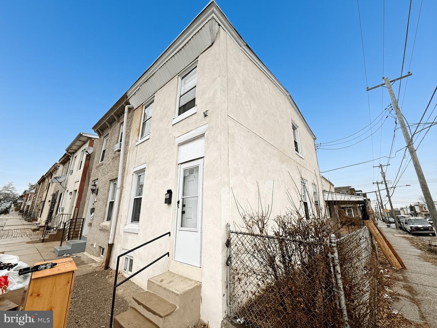 1501 N Redfield Street