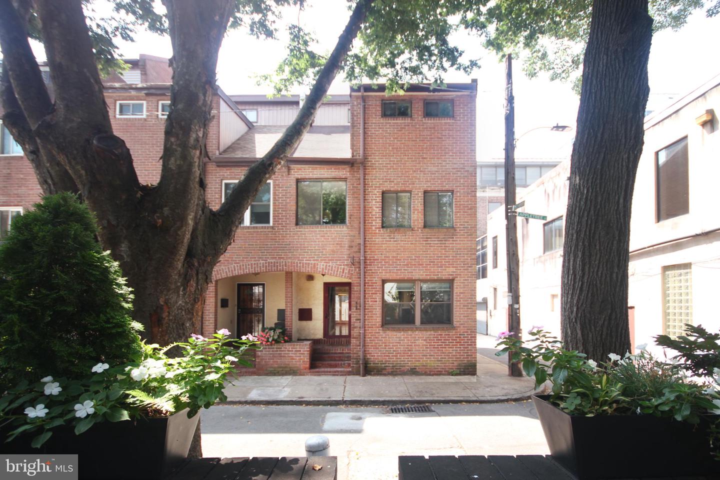 2128 Appletree Street, Philadelphia