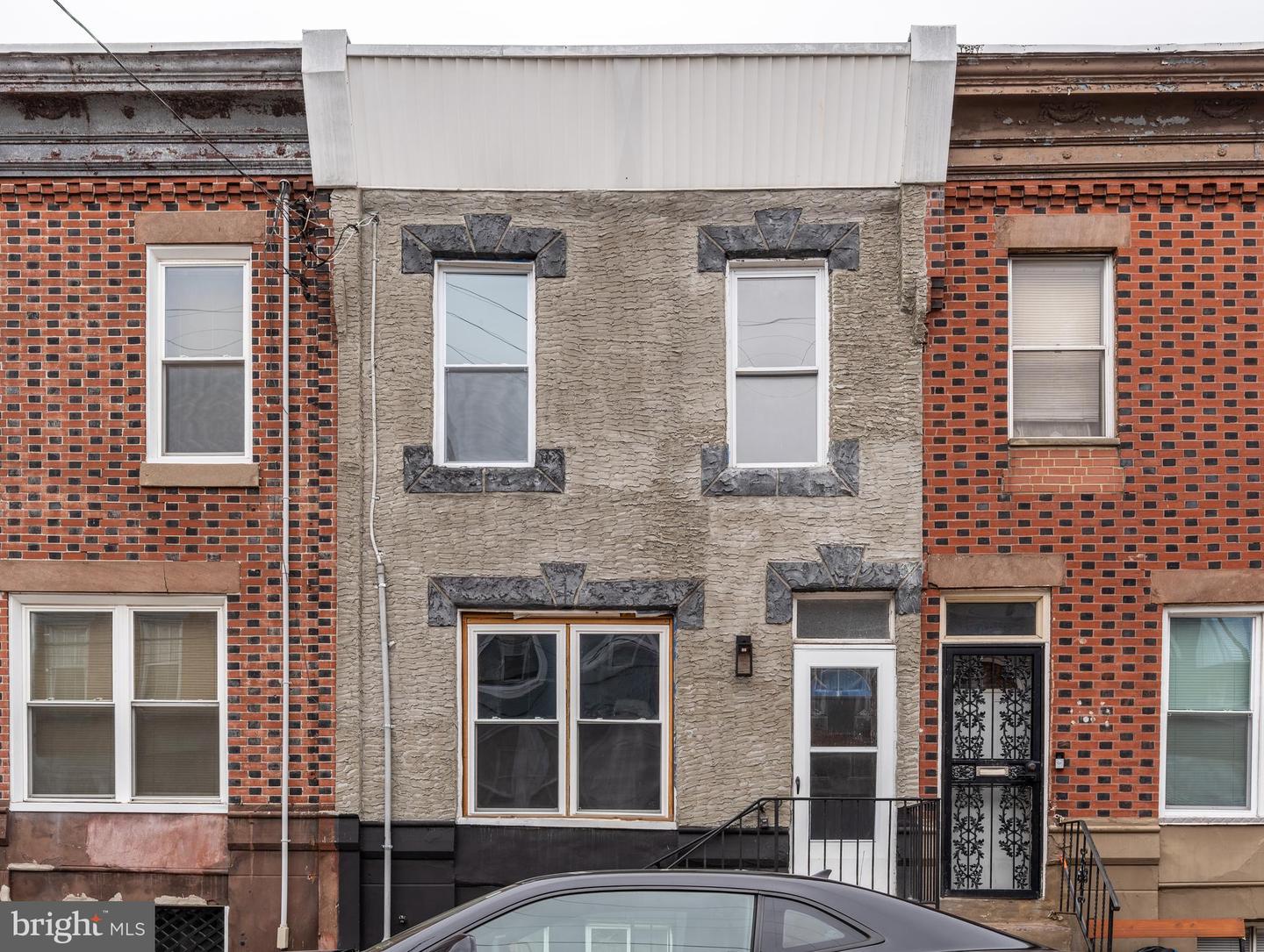 2323 Moore Street