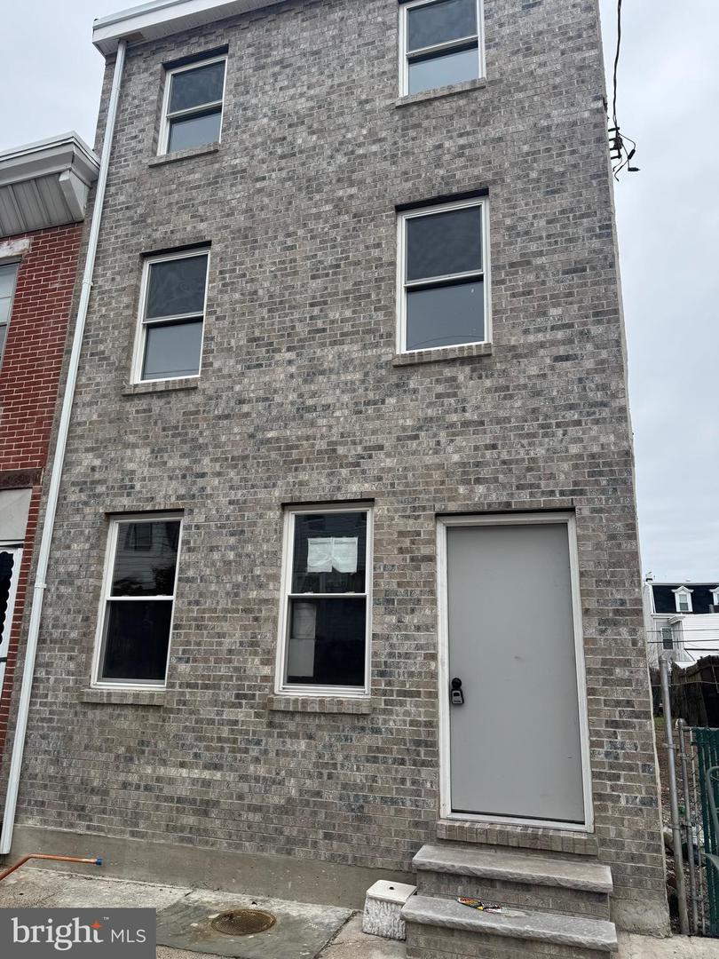 2713 Pratt Street
