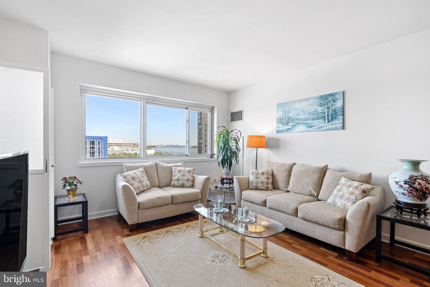 901 N Penn Street #f706, Philadelphia