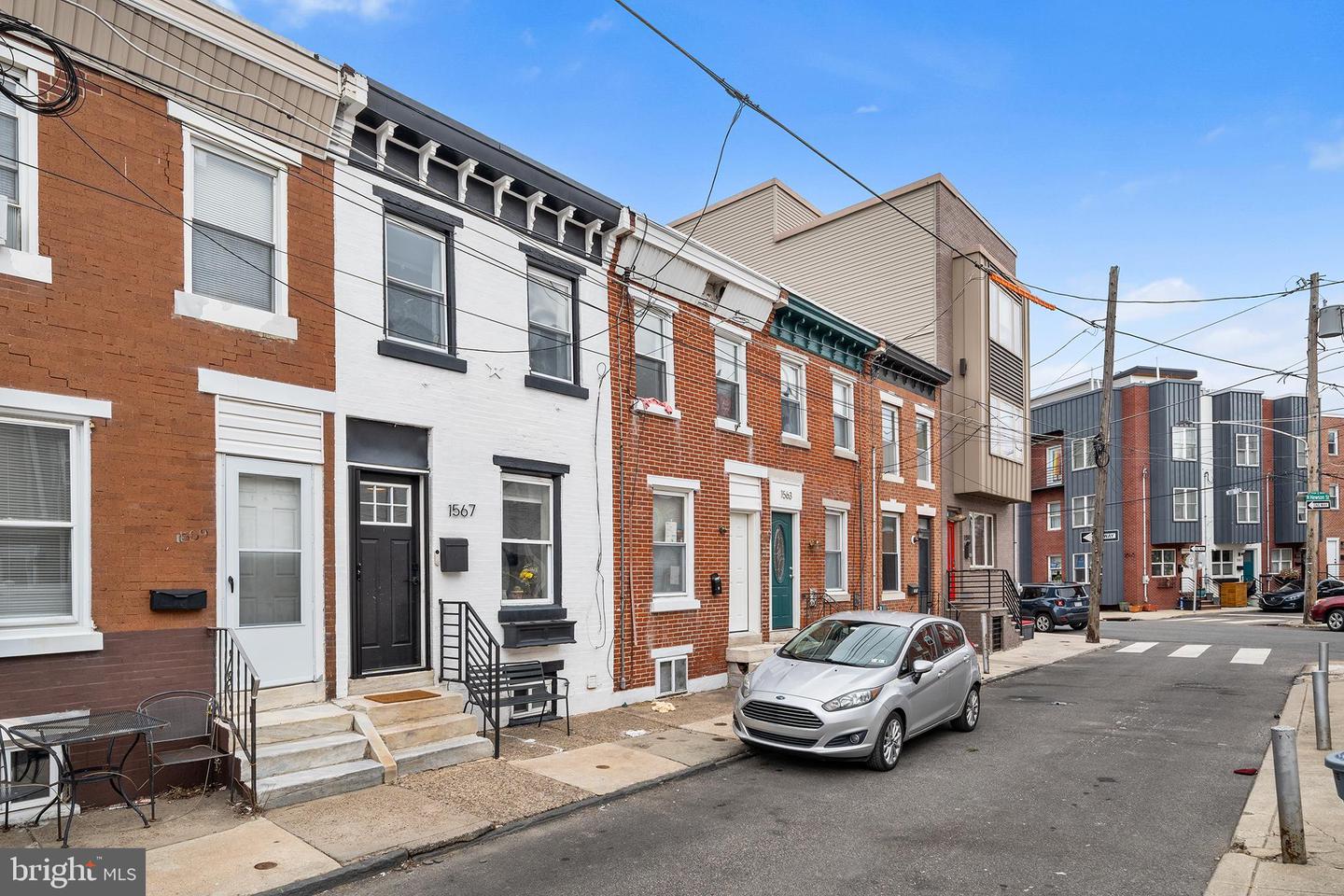 1567 E Hewson Street, Philadelphia