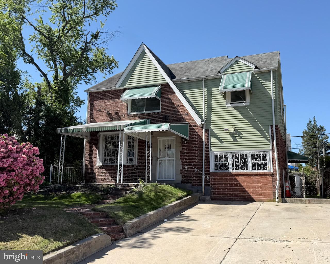 8216 Bayard Street, Philadelphia