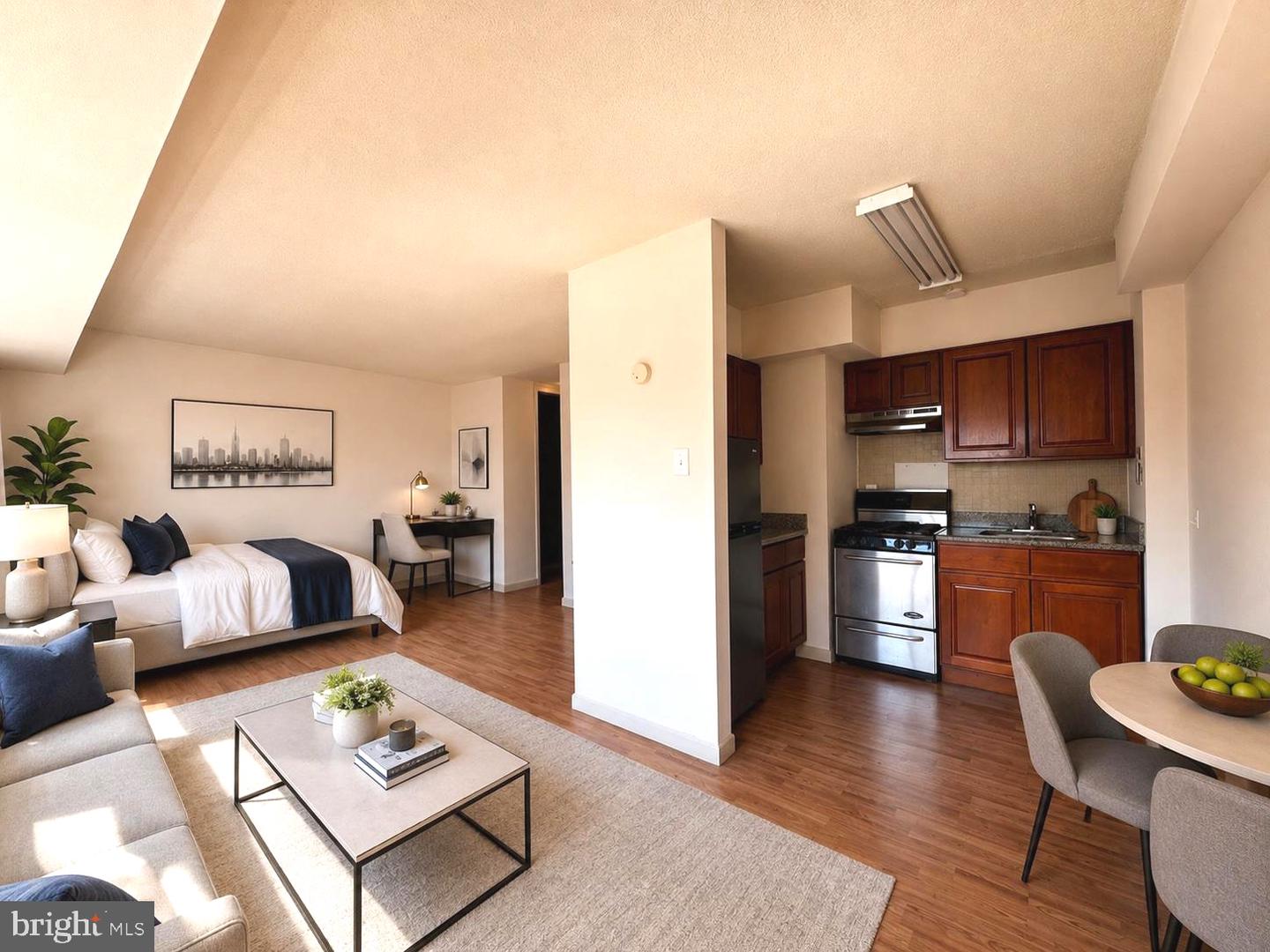 2101 Chestnut Street #1807