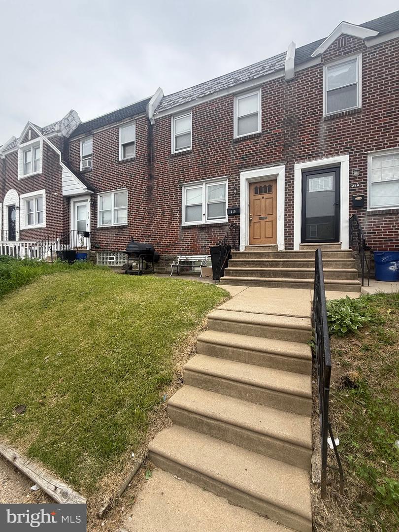 218 Stearly Street