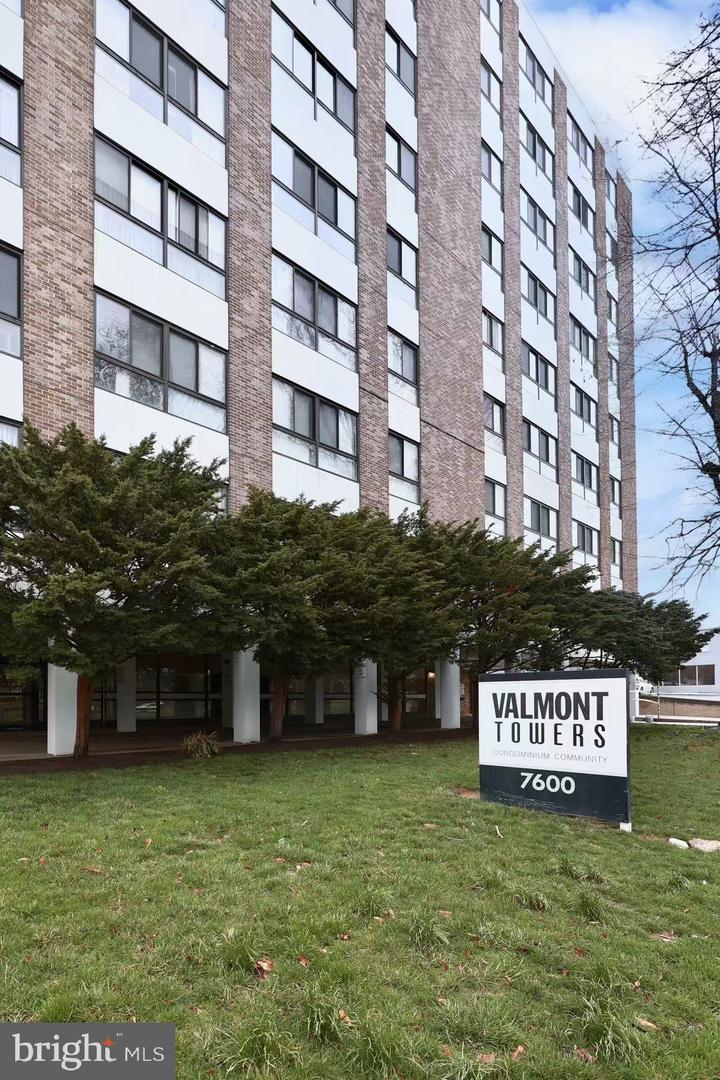 7600 E Roosevelt Boulevard #906