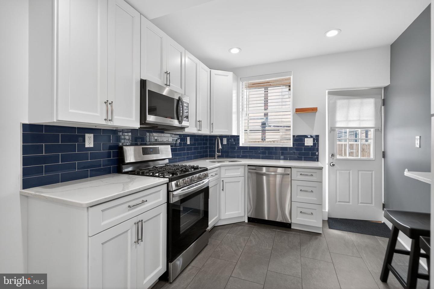 2627 S Camac Street, Philadelphia
