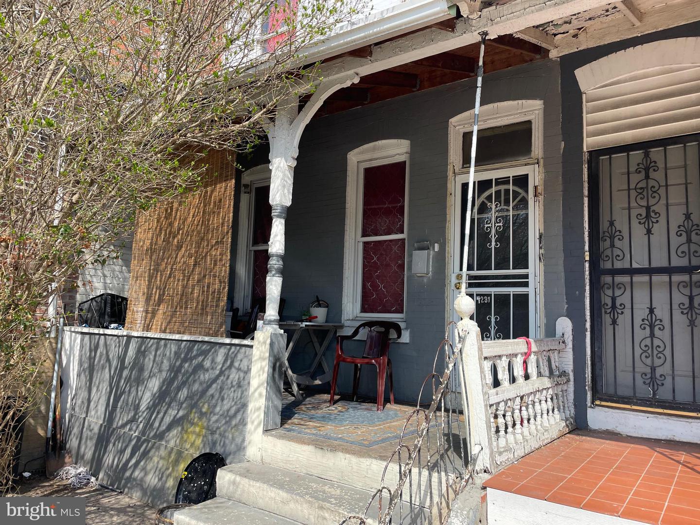 4231 Parrish Street