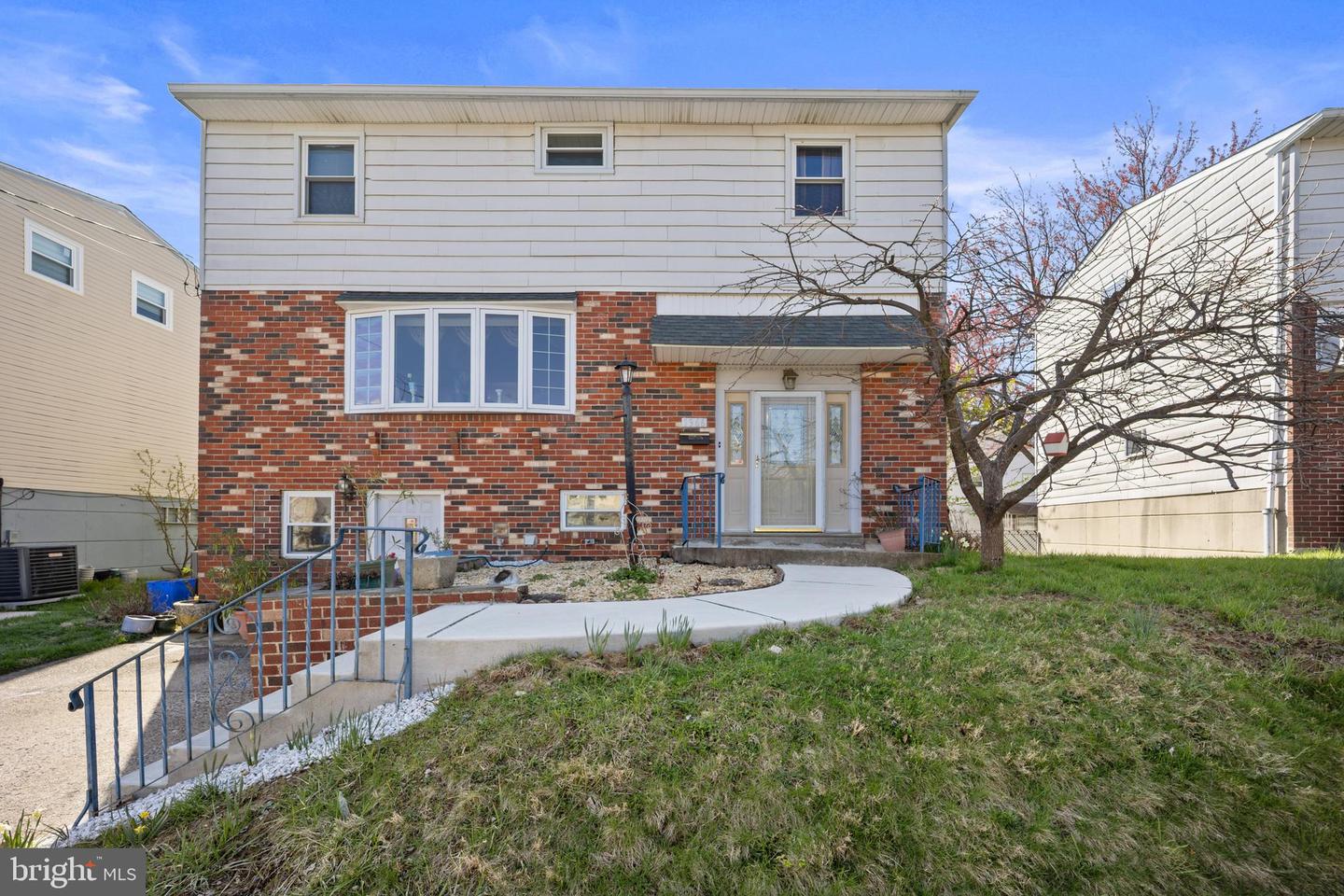 1966 King Arthur Road, Philadelphia