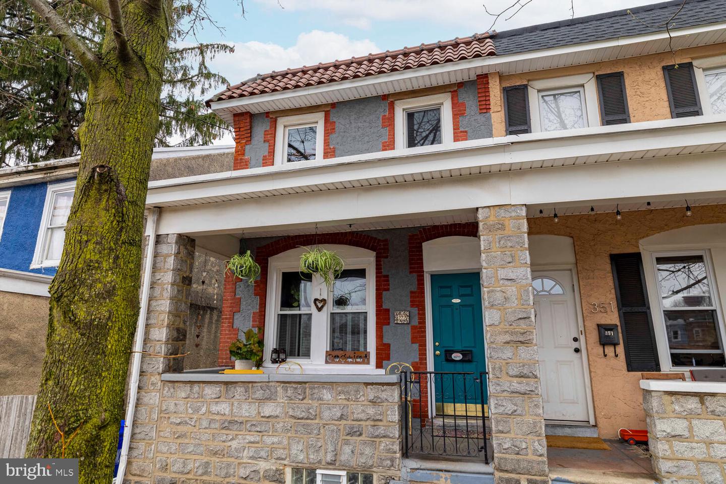 353 W Mount Pleasant Avenue, Philadelphia