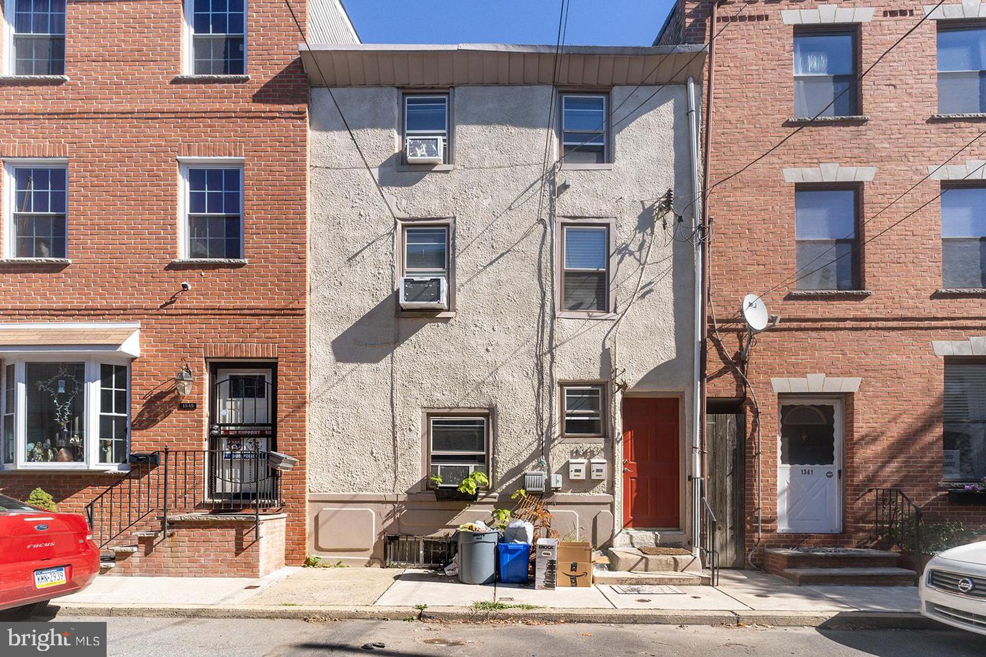 1343 E Hewson Street, Philadelphia