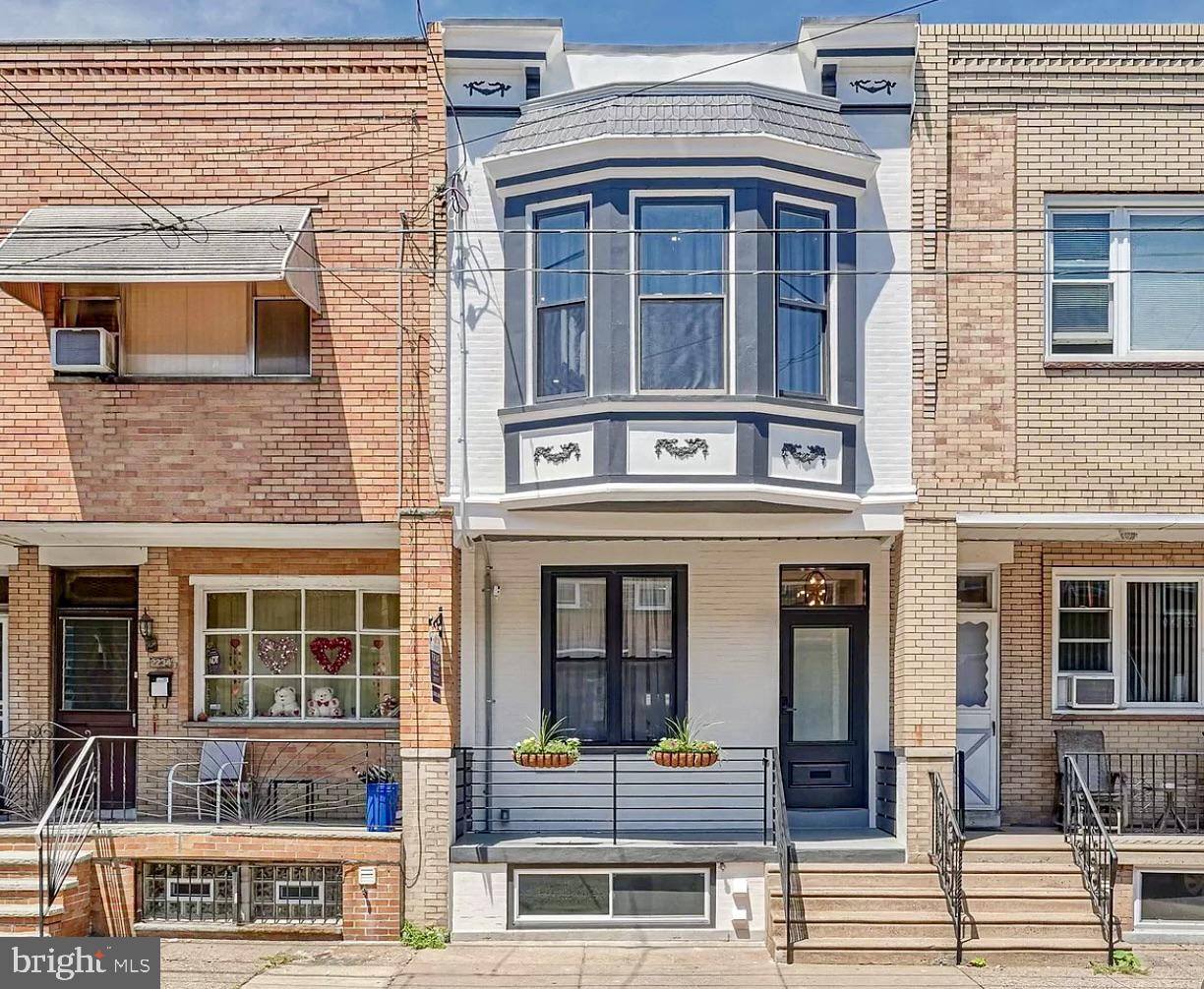 2232 S 17th Street, Philadelphia