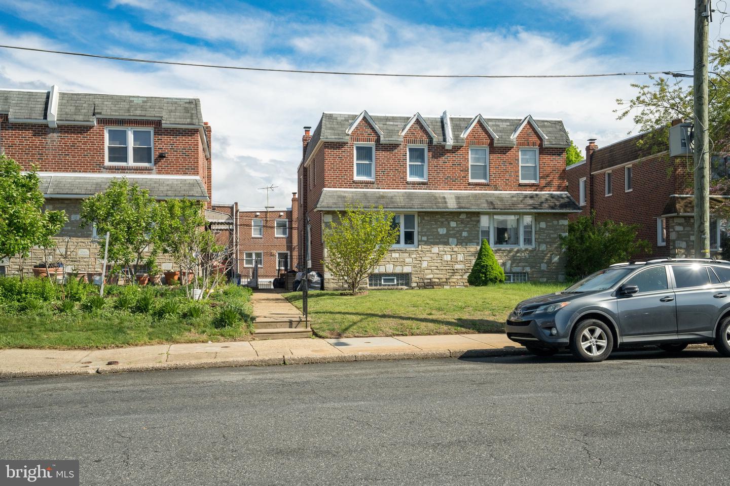 9075 Convent Avenue, Philadelphia