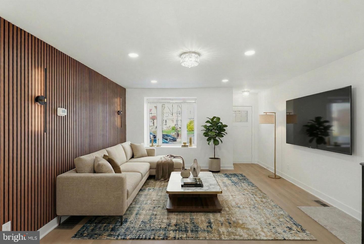 2244 E Washington Lane, Philadelphia