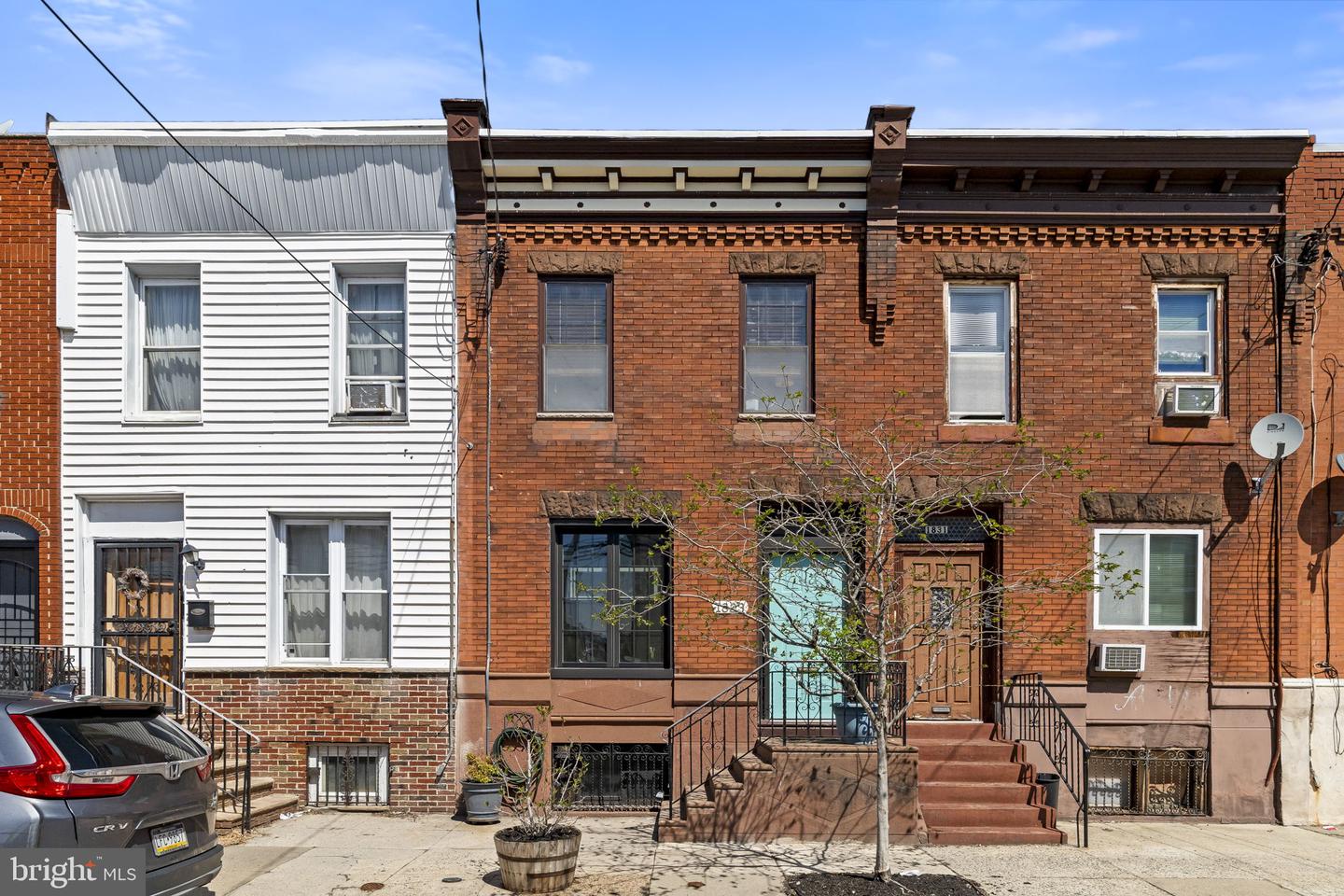 1833 Mckean, Philadelphia