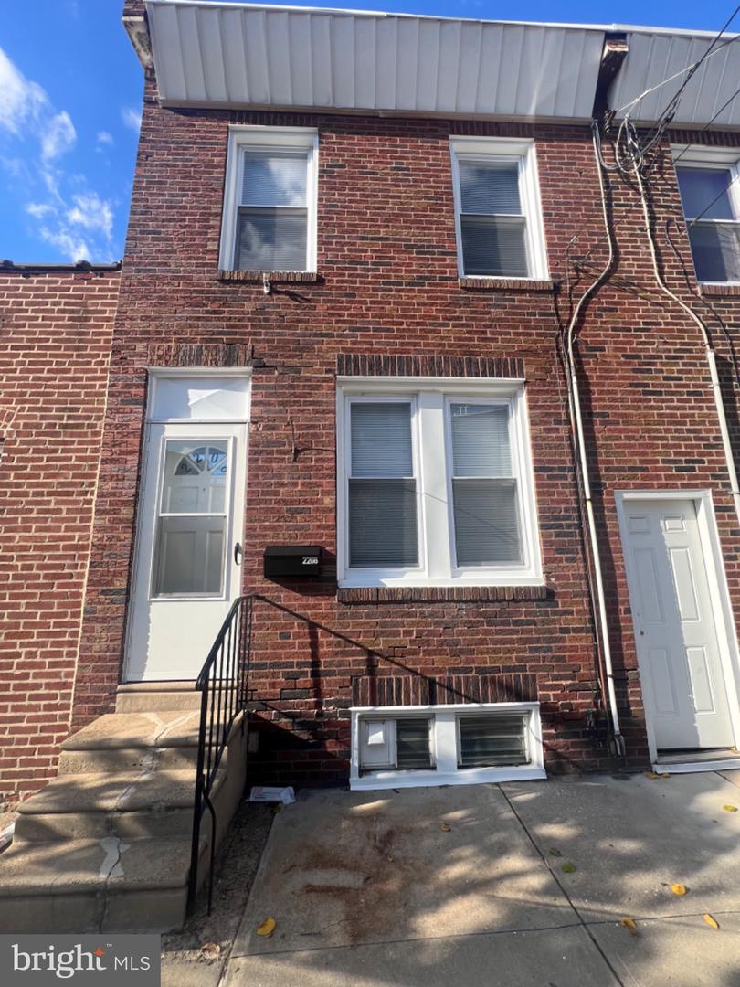2208 Gaul St