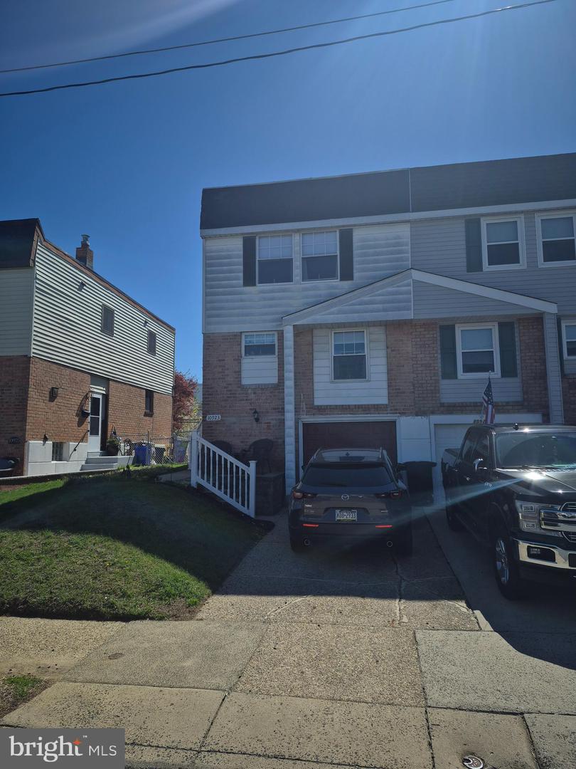 10923 Kirby Drive, Philadelphia
