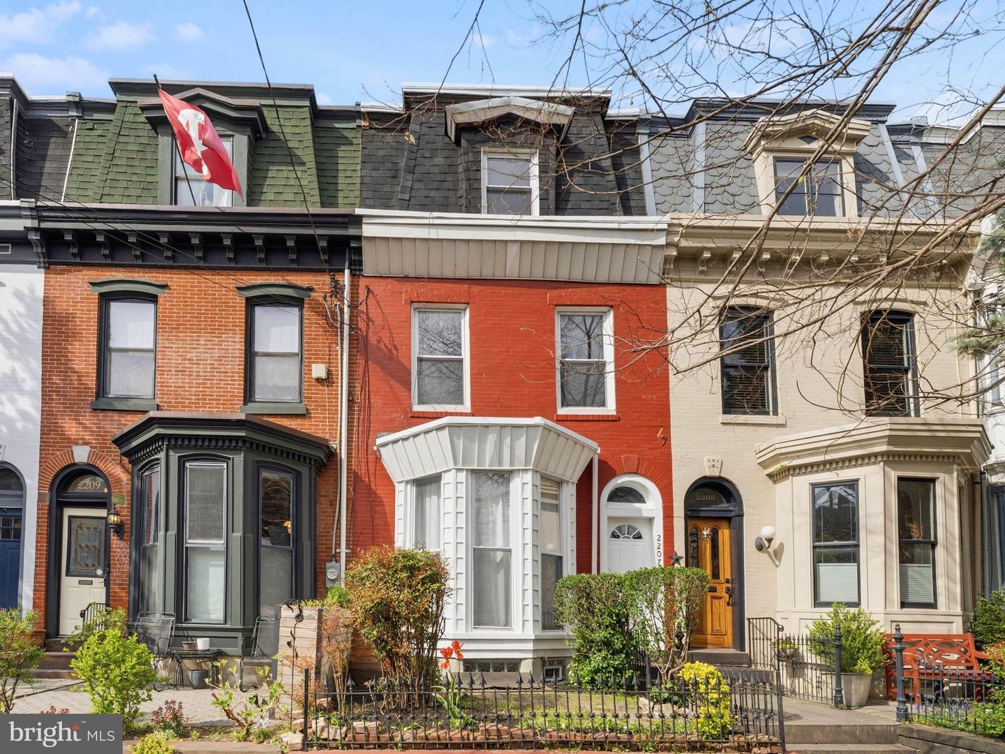 2207 Bainbridge Street, Philadelphia